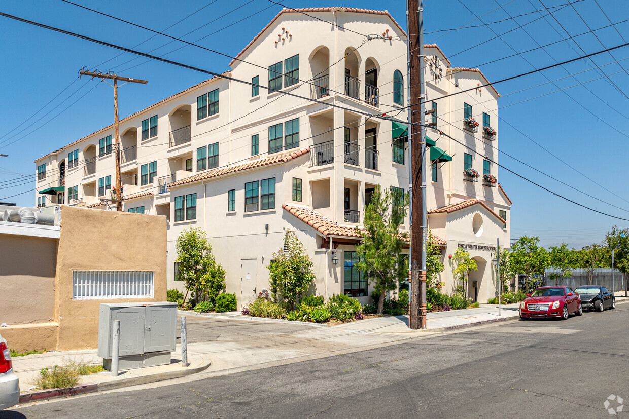 Primary - Reseda Theater Senior Housing