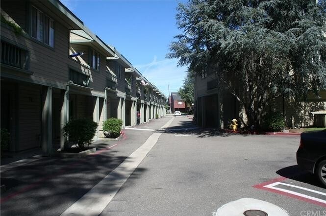Primary Photo - 1185 Foothill Blvd, #11
