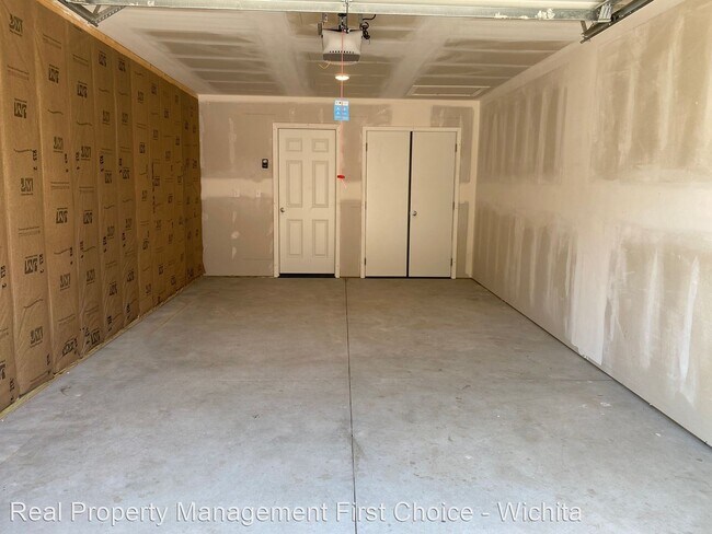 Building Photo - 3 br, 2 bath House - 1707 N Grove