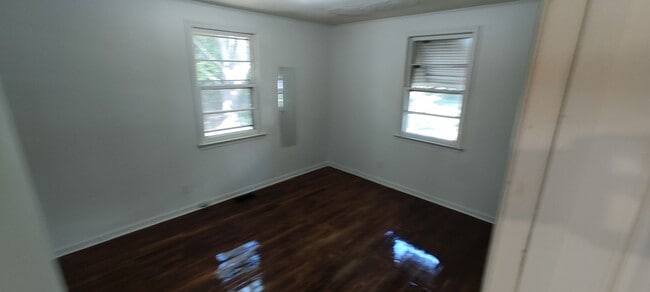 Building Photo - 2319 Briarfield Rd