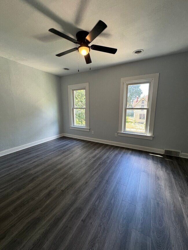Foto del edificio - 720 E 14th St