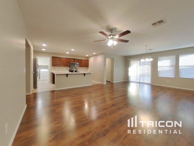 Building Photo - 11940 W El Cortez Pl