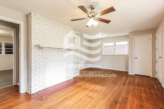 Foto del edificio - 115 S 1659