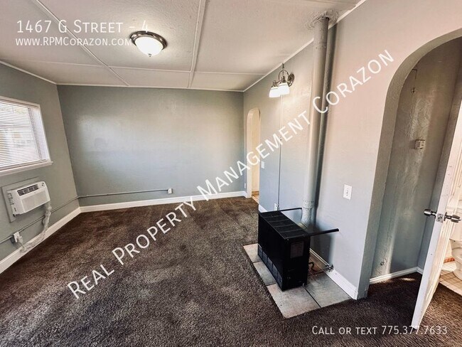 Foto del edificio - Two Bedroom, One Bathroom Cottage w/ new w...