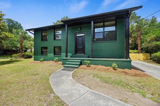 Building Photo - 1411 Westway Dr