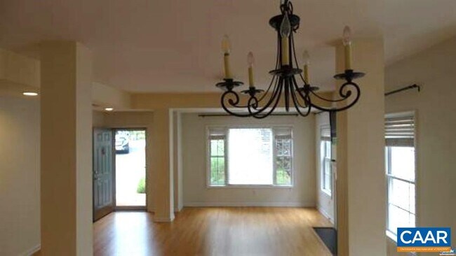 Foto del edificio - 140 Burnet St