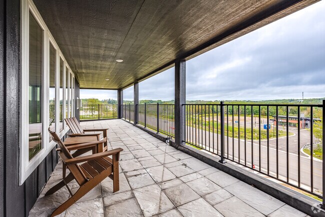 Patio en la azotea del 4to piso - The Acres on Arrowhead