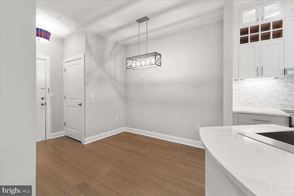 720 Walker Square Unit 2B, Charlottesville, VA 22903 Room for Rent in