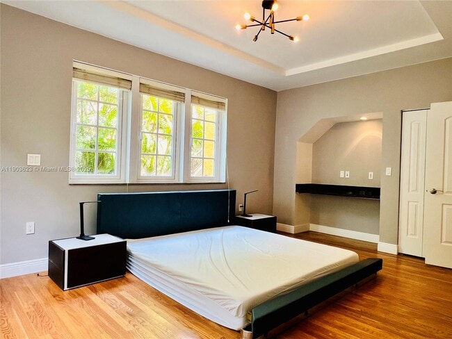 Foto del edificio - 215 Phoenetia Ave