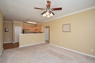 Building Photo - 137 Sherwood Dr