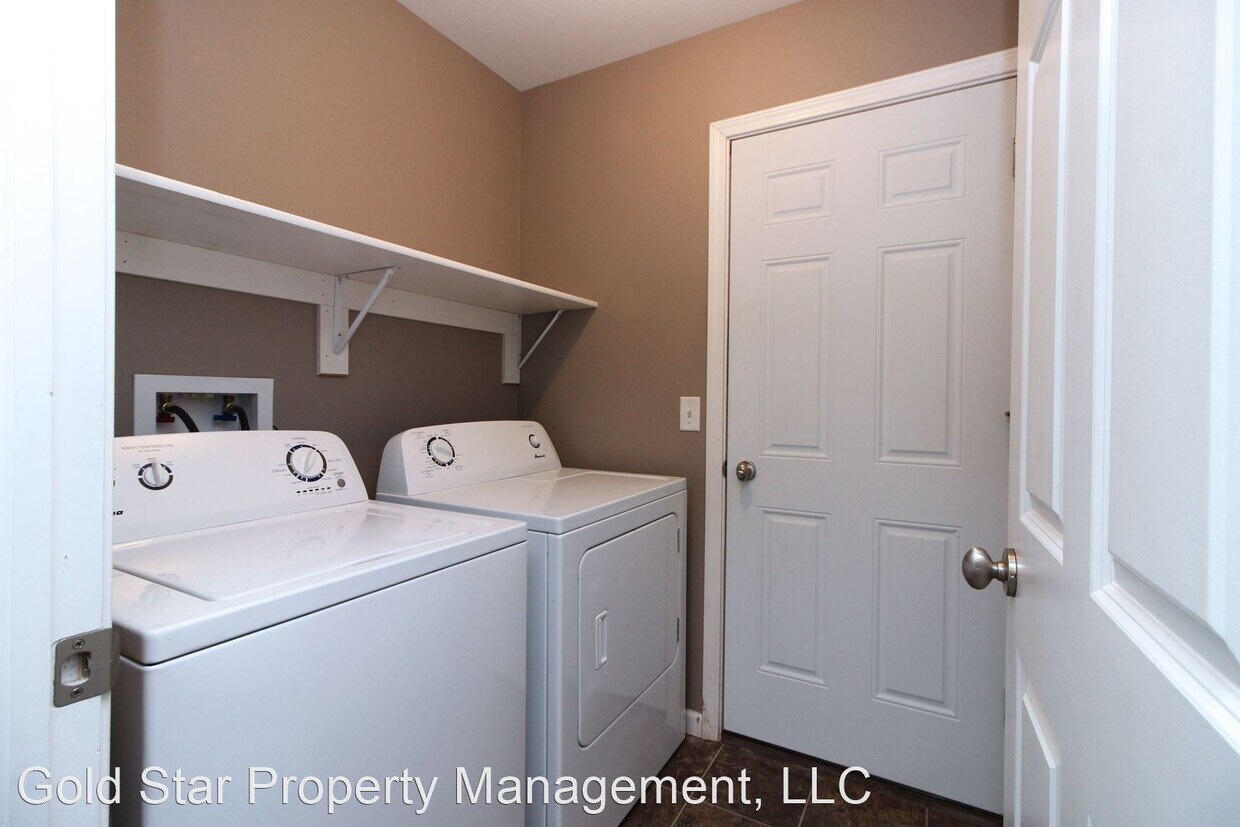 Foto principal - 3 br, 2.5 bath House - 4130 Lorrain Pl