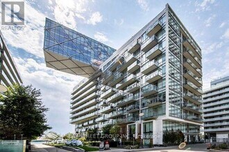 Building Photo - 29 Queens Quay E