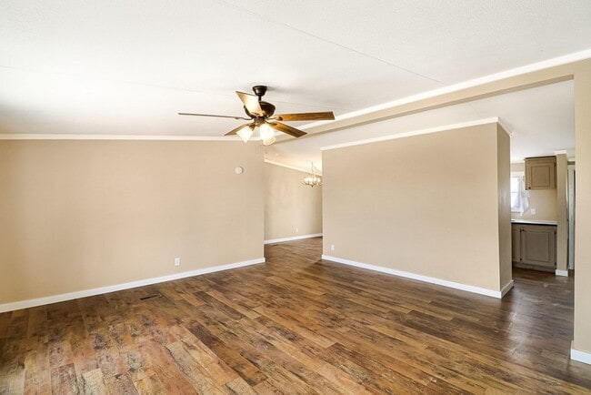 Foto del edificio - 14991 N Aster Ave