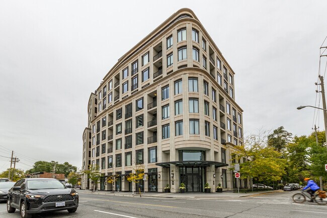 Building Photo - 133 Hazelton Ave