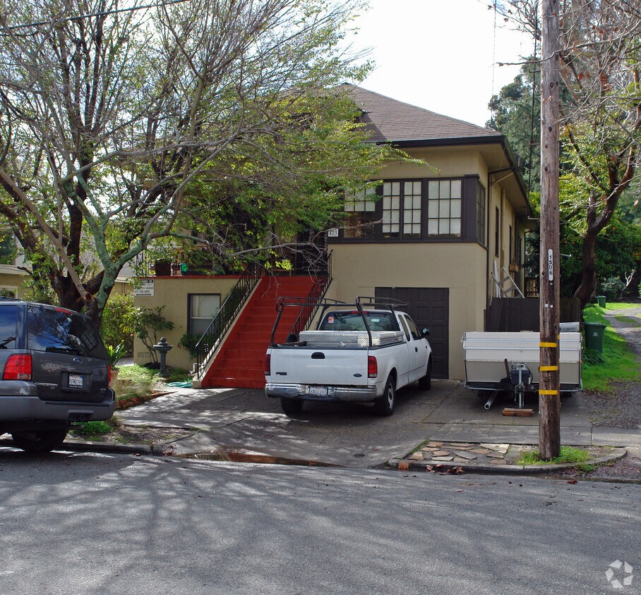 Foto del edificio - 423 1st St