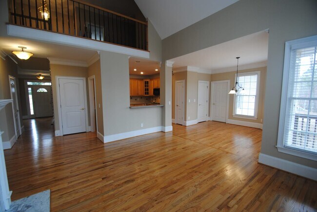 Building Photo - 2260 Misty Oaks Dr