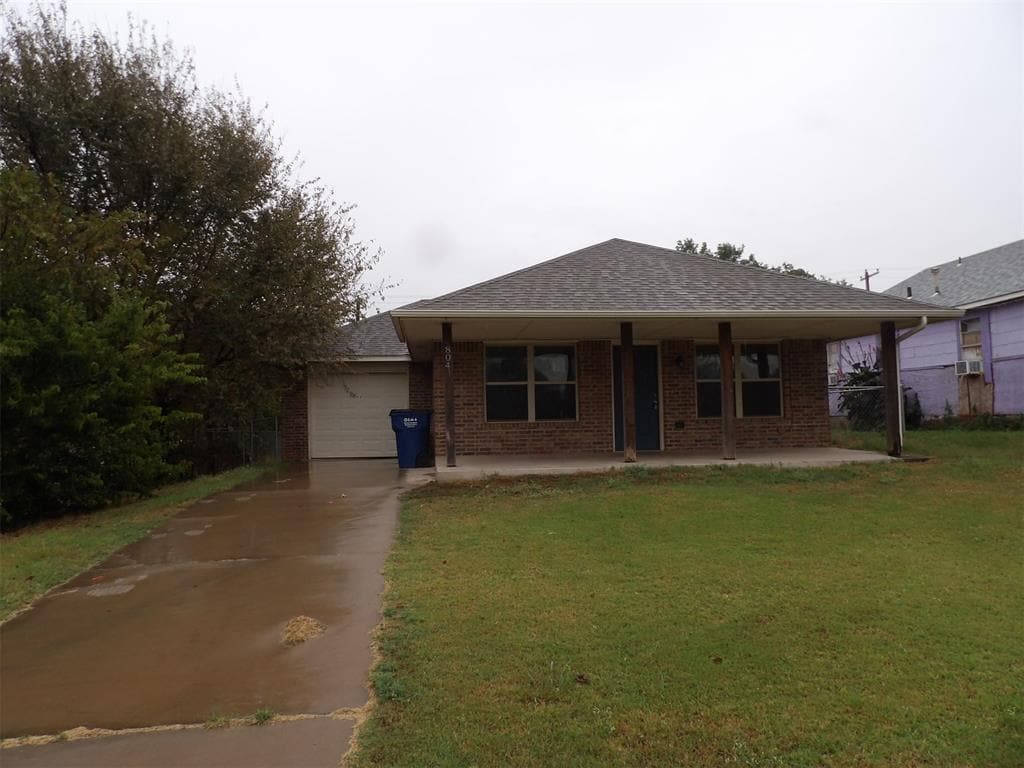 Primary Photo - 804 N Evans Ave