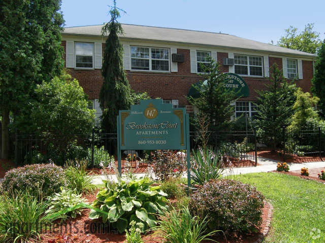 Brookstone Court Apartments West Hartford, CT