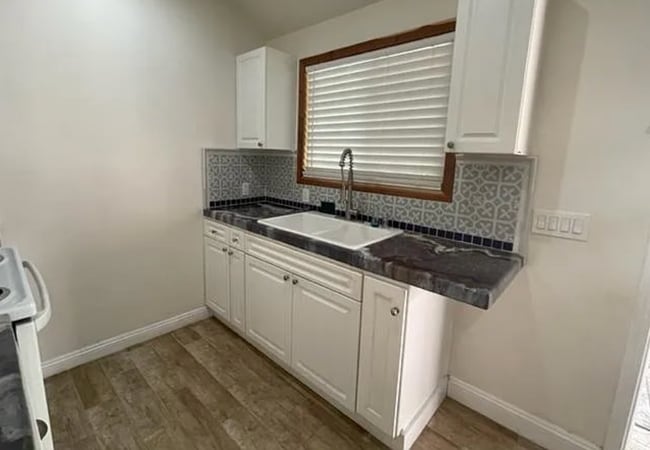 Foto del edificio - 2131 Park Way