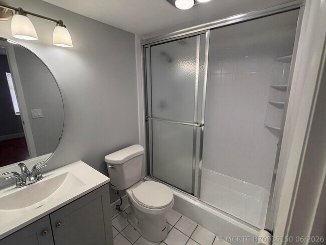 Building Photo - 6100 S Falls Cir Dr