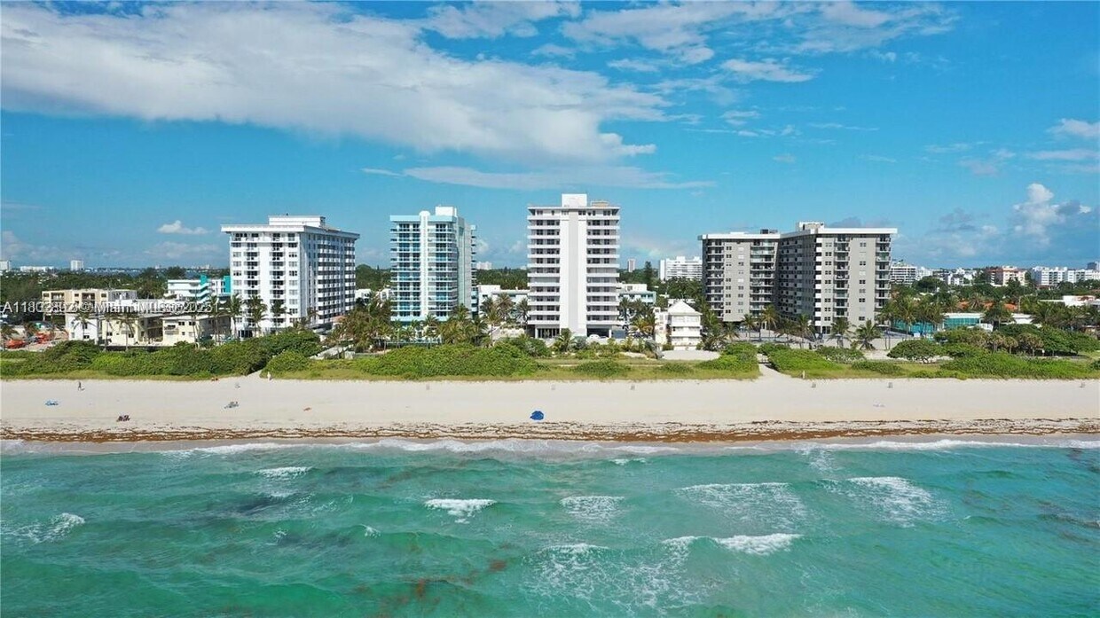 Primary Photo - 9225 Collins Ave