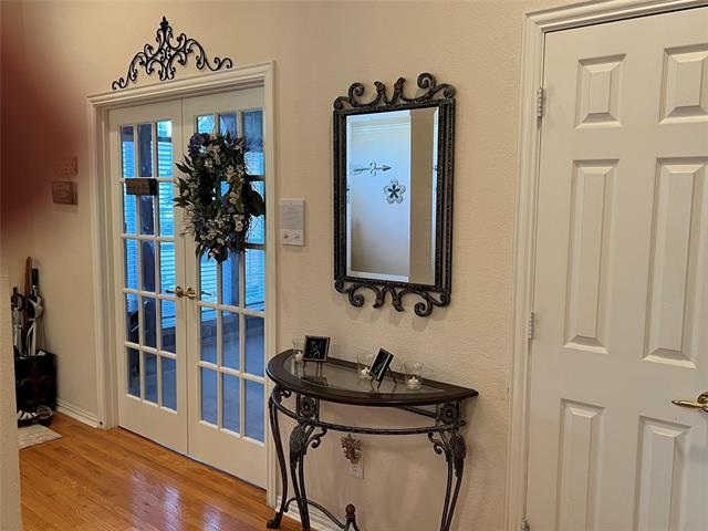 Foto del edificio - 5213 Forest Lawn Dr