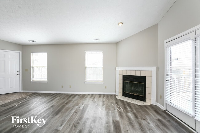 Foto del edificio - 5640 Orchardgrass Ln