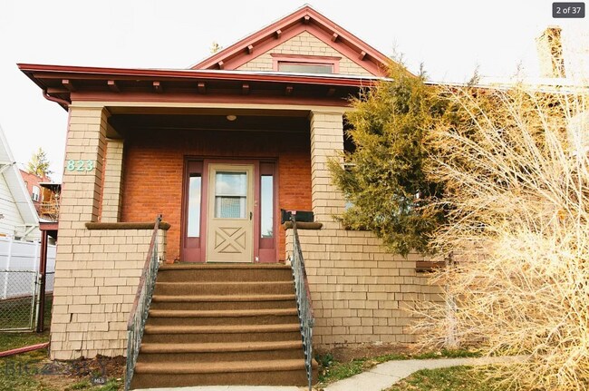 Building Photo - 3 Bedroom Uptown Home