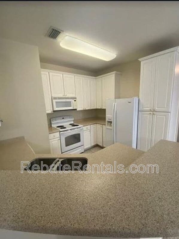 Building Photo - 7175 Deerfoot Cir
