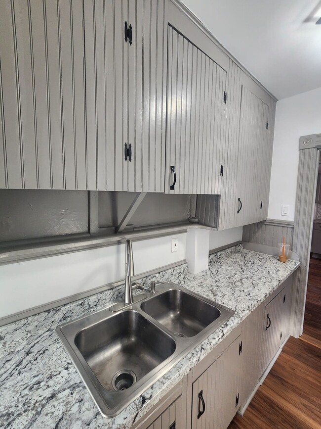 Building Photo - 135 Myrtle St