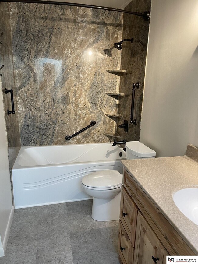 5815 Otoe St, Lincoln, NE 68506 Townhome Rentals in Lincoln NE