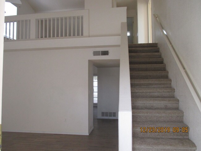 Building Photo - 12353 Golden Sun Dr