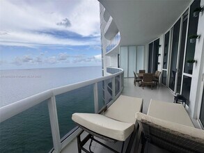 Building Photo - 15901 Collins Ave