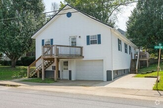Building Photo - 302 Jackson Ave