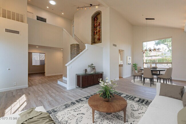 Building Photo - 9044 E Nittany Dr