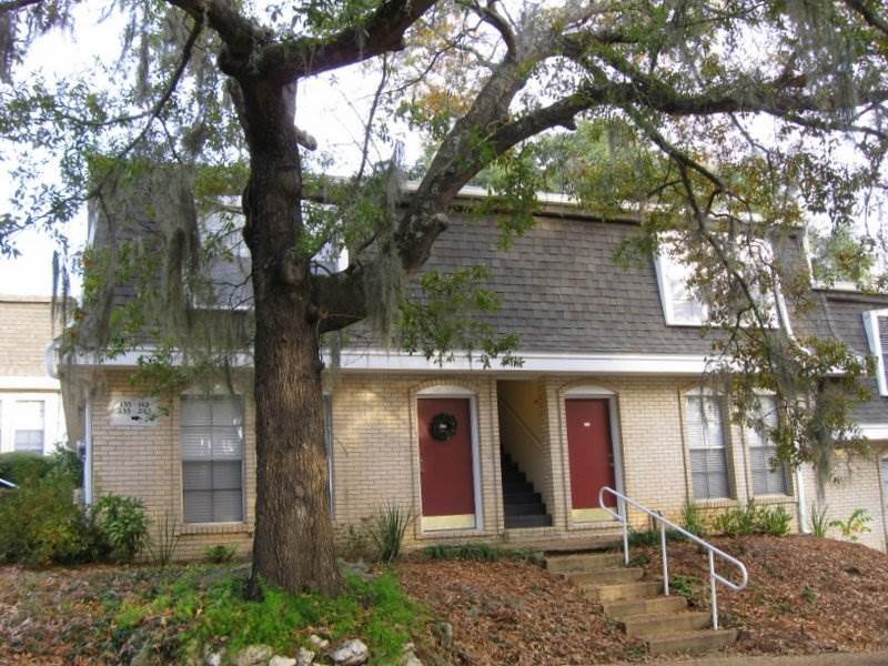 Foto principal - 2020 Continental Ave