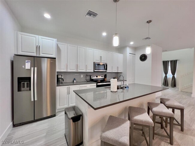 Foto del edificio - 5865 Shell Cove Drive