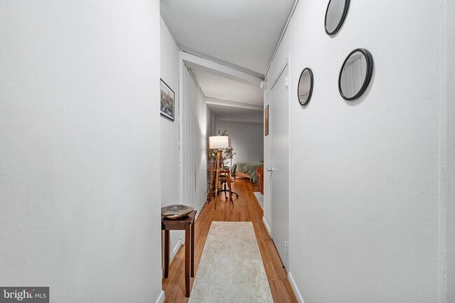 Building Photo - 224 W Rittenhouse Square