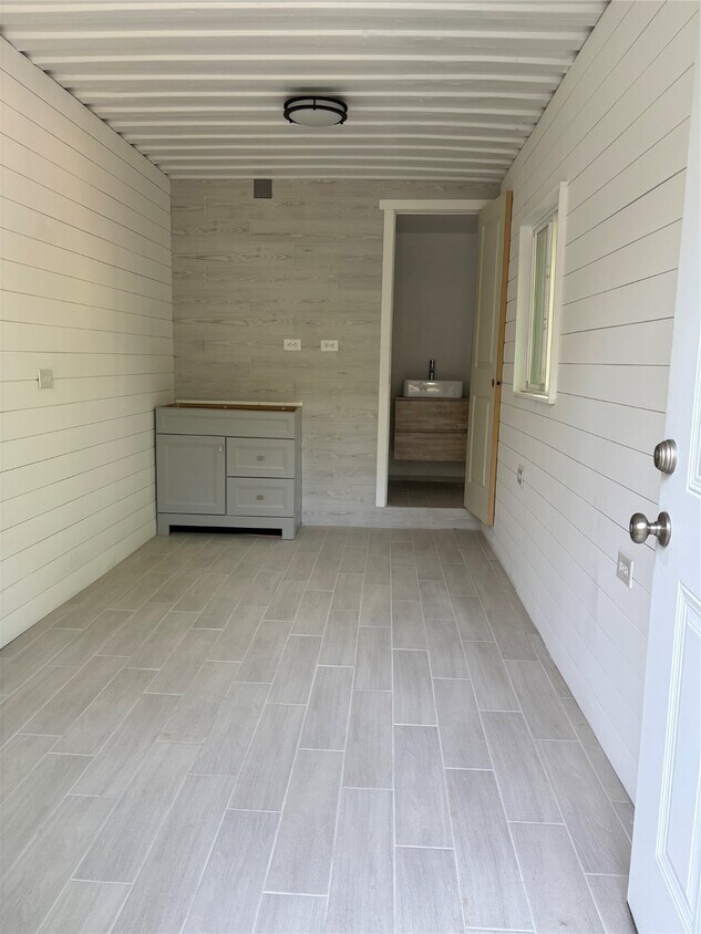 Foto principal - 919 Brooks Ave