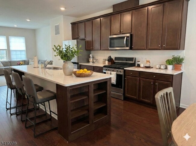 Foto del edificio - 28 Gala Ct