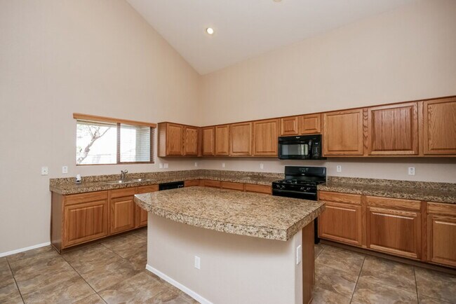 Building Photo - 7420 S 15th Dr