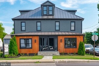 Building Photo - 1000 West St