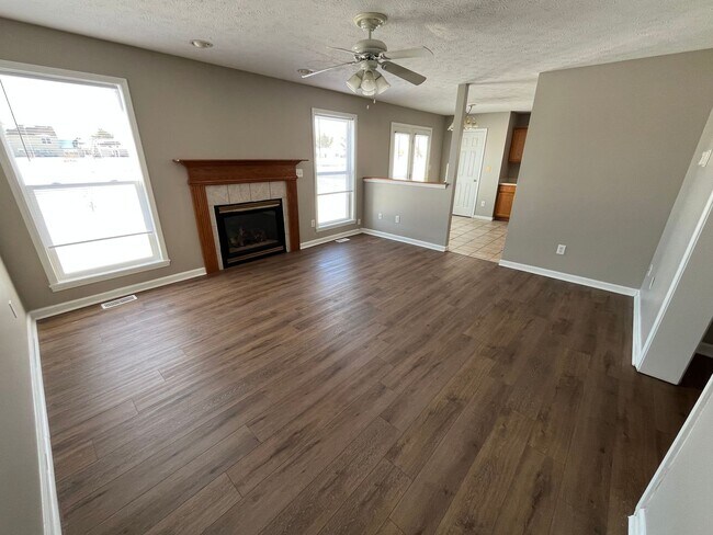 Foto del edificio - Large 3 bedroom/2.5 bathroom Duplex