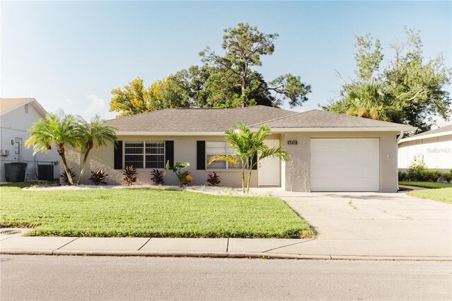 Building Photo - 6520 Meadowbrook Ln