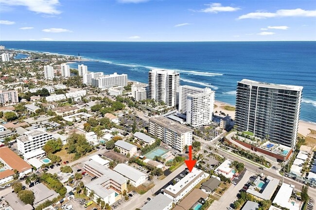 Building Photo - 3220 NE 10th St