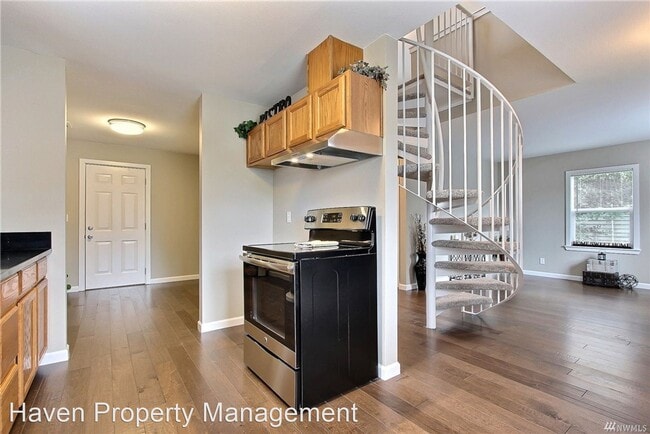 Building Photo - 2 br, 2 bath House - 833 E 51st St