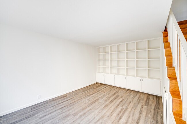 Foto del edificio - 251 W Dryden St