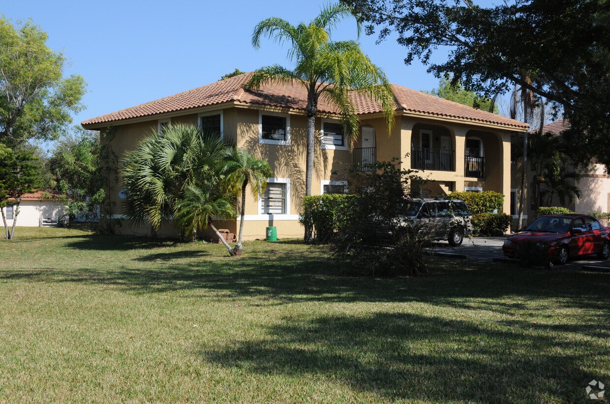 Foto del edificio - 11561 NW 36th St