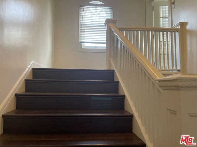 Foto del edificio - 2309 S Budlong Ave