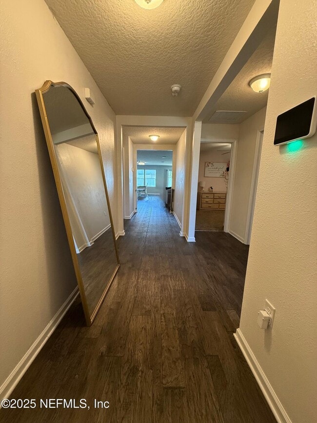 Building Photo - 3616 Alta Lakes Blvd